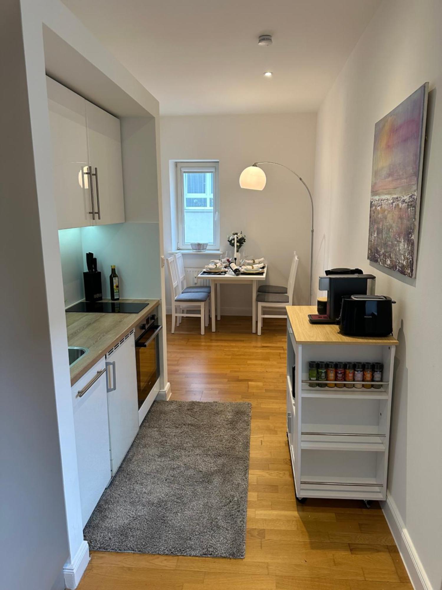 Bella Casa - Business&Family, 100M Zum Konzerteingang Schloss, Parkplatz, Smarttv, Netflix, Waschmaschine, 24H Checkin, 36Qm, Ap 12 Ludwigsburg Exteriér fotografie